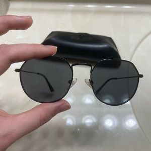 James - black and grey - Diff Eyewear - Never Worn